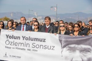 İzmir Ata’sının İzinde