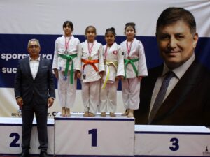 Başöğretmen Atatürk anısına şölen havasında turnuva