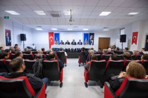 Başkan Dr. Cemil Tugay, Aliağa programı kapsamında ilçedeki muhtarlarla bir araya geldi