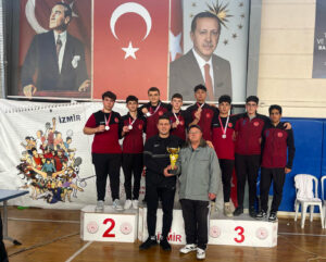 Aliağa’nın Genç Güreşçileri İzmir 2’ncisi Oldu