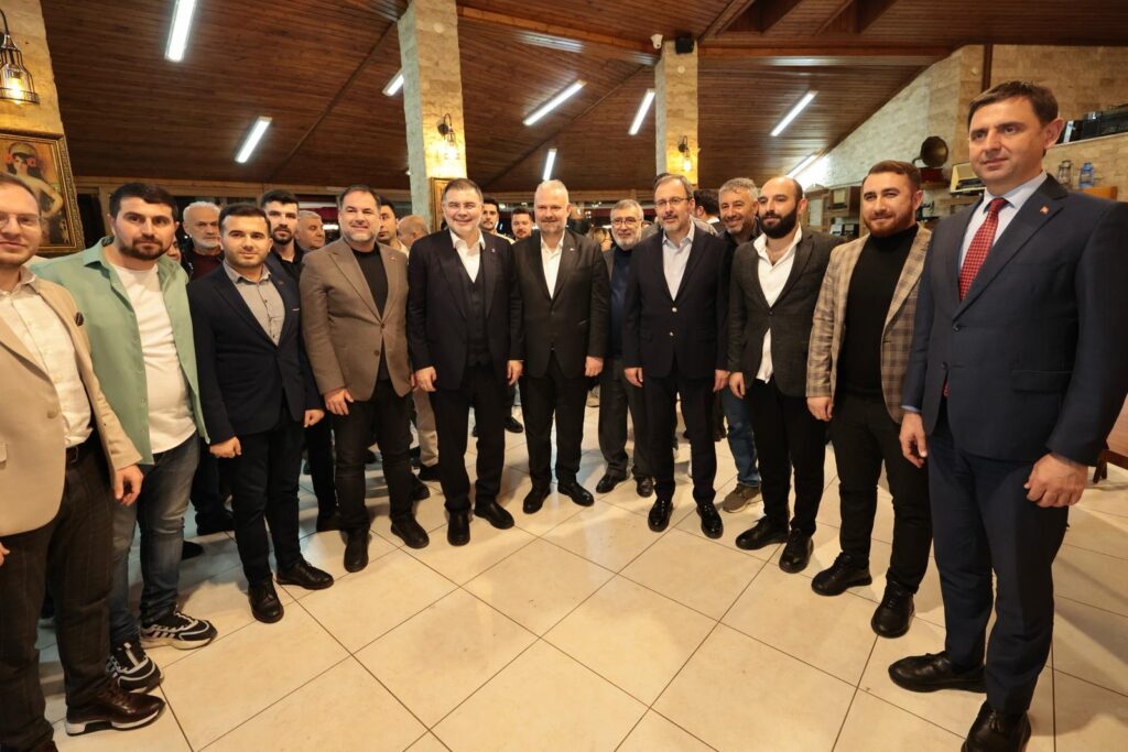 Menemen’de gönüller bu kez sahurda buluştu