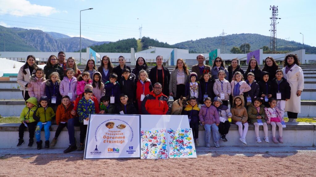 Yuvamız İzmir’in çocukları hem kenti hem hayatı tanıyor