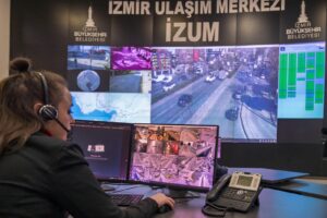 İzmir’de “akıllı” kavşaklar ile akıcı trafik