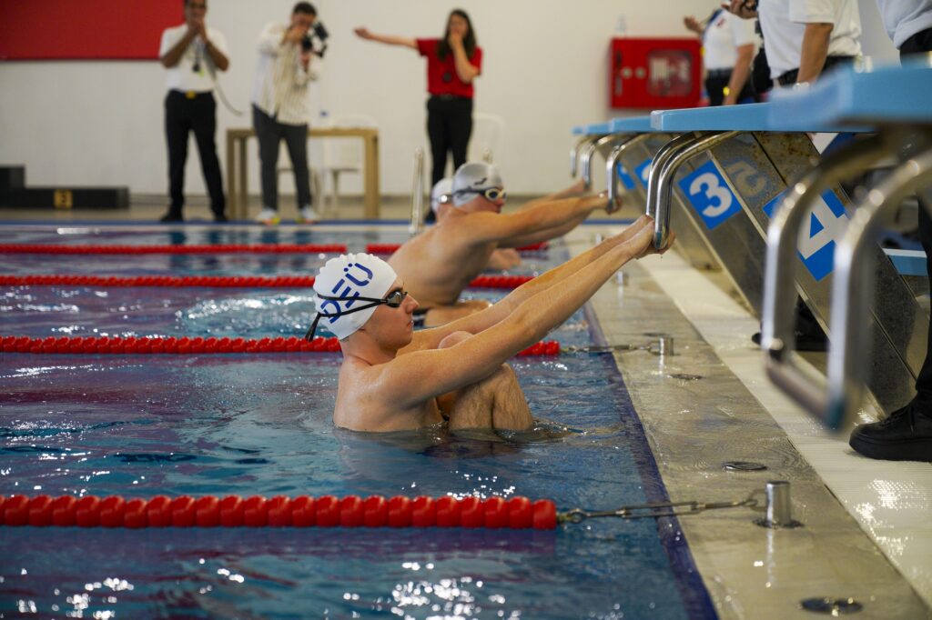 Özel Sporcular Aliağa’da Kulaç Attı