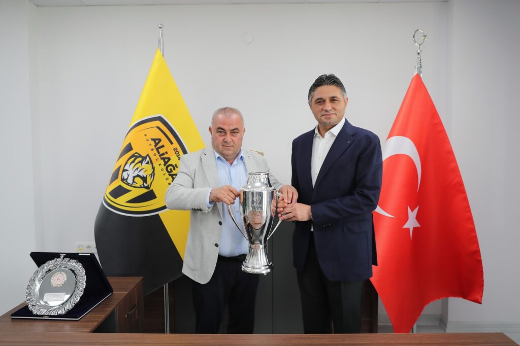 Aliağaspor FK, Şampiyonluk Kupasını Aldı
