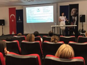 KADINLARA “DİJİTAL OKURYAZARLIK EĞİTİMİ”