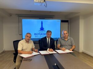 Grand Plaza ve İztarım’da imzalar atıldı