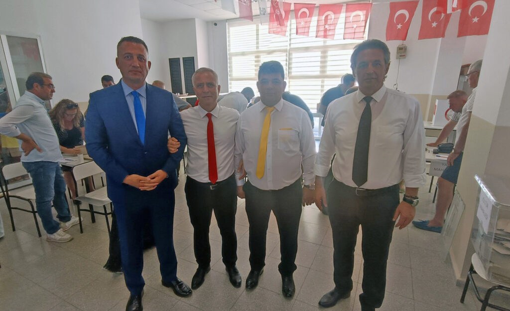 CHP Aliağa’da Sandıktan Mavi Liste Çıktı