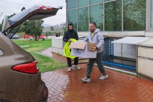 İzmir’de spor okul sıralarına taşınıyor