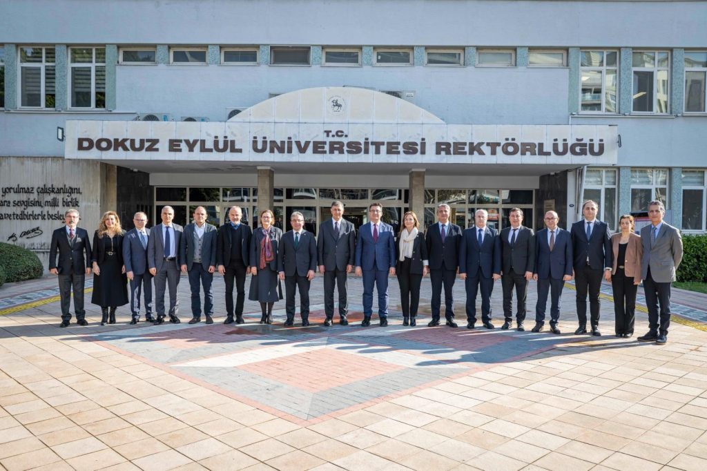 zmir’in Deprem Master Planı için imzalar atıldı