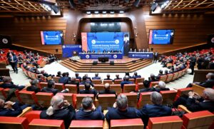 BAŞKAN ERTÜRK, CUMHURBAŞKANI YARDIMCISI YILMAZ’A ALİAĞA’NIN VE ÜYELERİN BEKLENTİLERİNİ İLETTİ