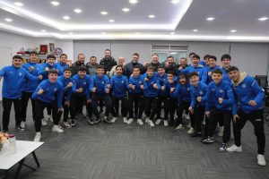 Aliağa Helvacı Spor U-18 Takımı İzmir Şampiyonu Oldu