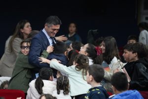 Aliağalı Minikler Belediye Yönetimini Yerinde Öğrendi