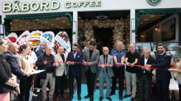 BÂBORD COFFEE ALİAĞA’DA YOĞUN KATILIMLA AÇILDI