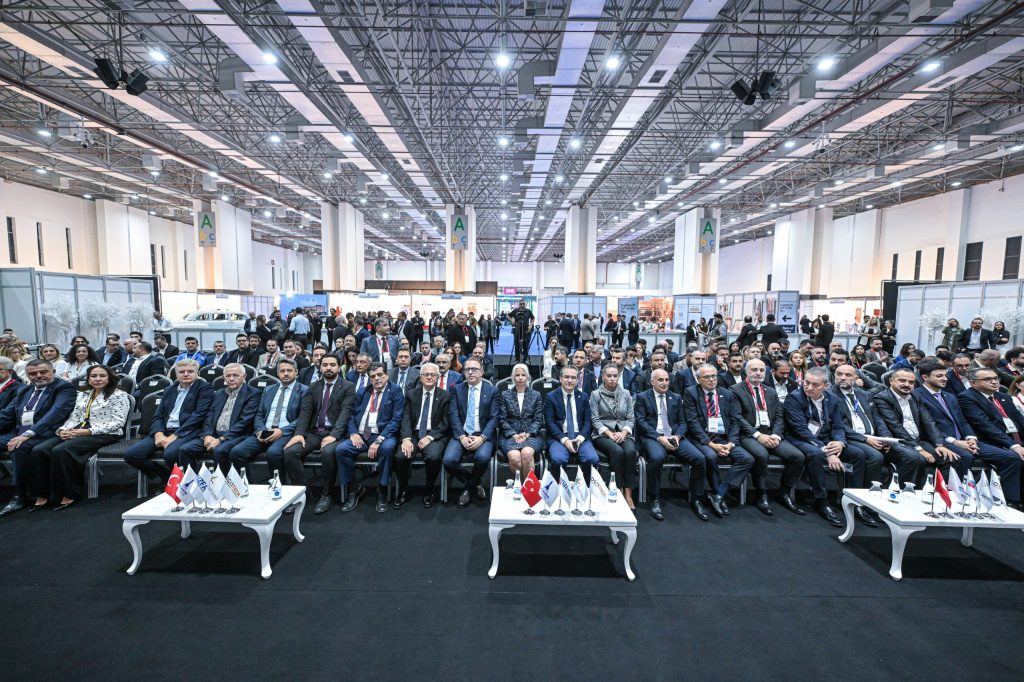 Lojistik sektörünü buluşturan LOGISTECH kapılarını açtı
